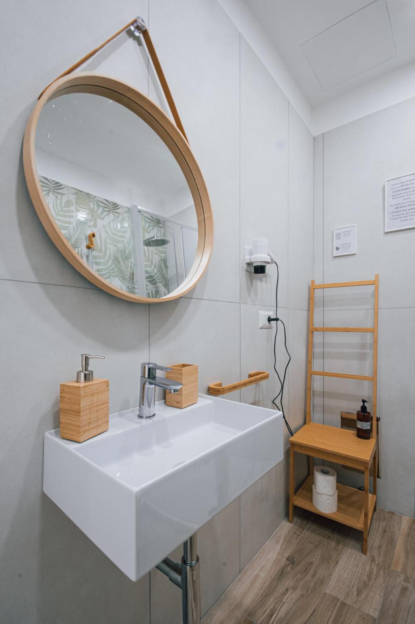 B&B Lara'S Home By I Borbone Naples Extérieur photo