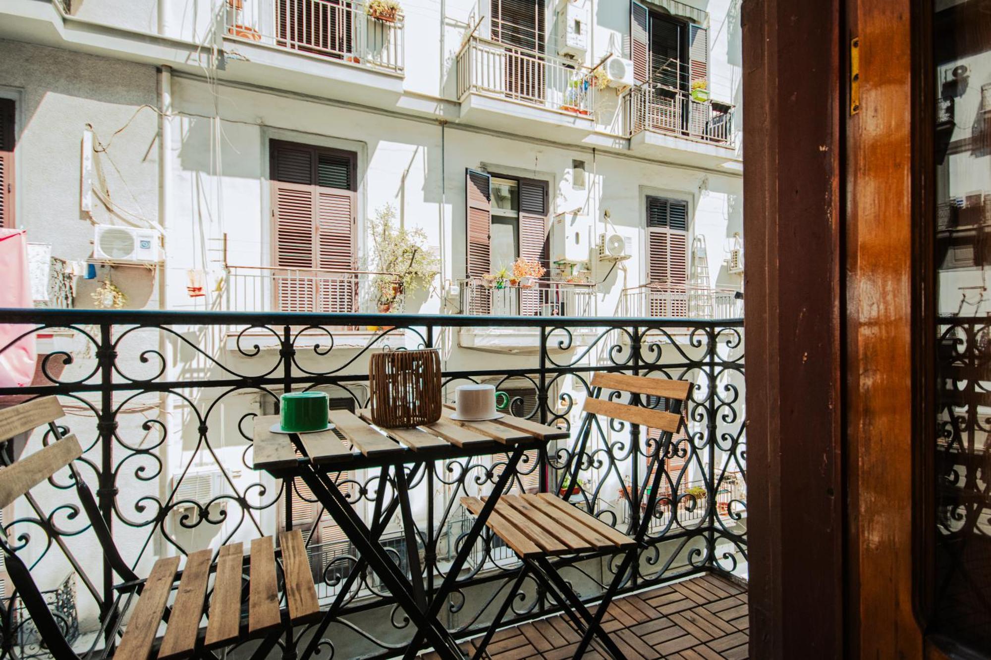 B&B Lara'S Home By I Borbone Naples Extérieur photo